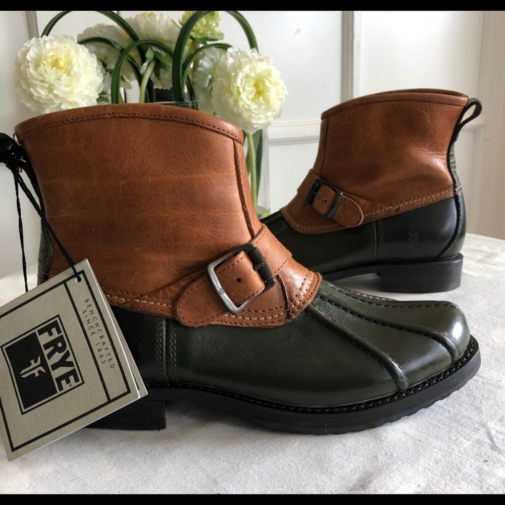 Frye Veronica Genuine Shearling Duck Engineer Boot
